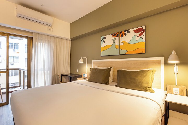 Room 10 of 43