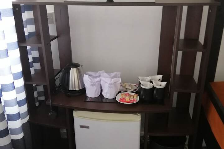 Room 3 of 20