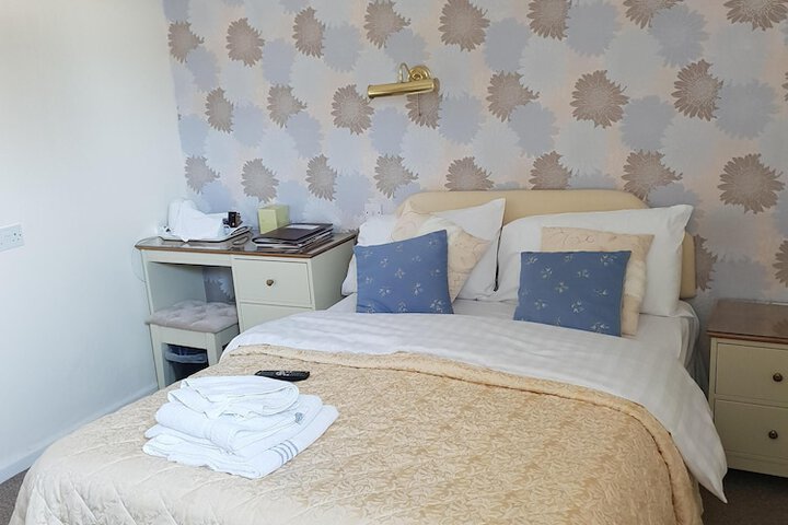 Room 7 of 15
