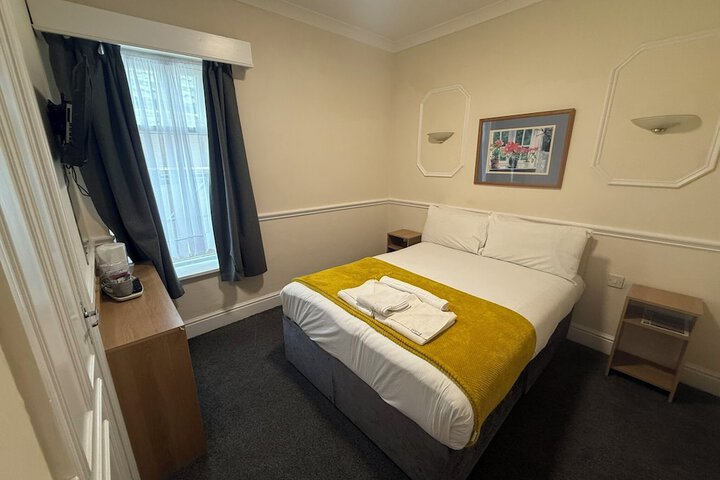 Room 52 of 126