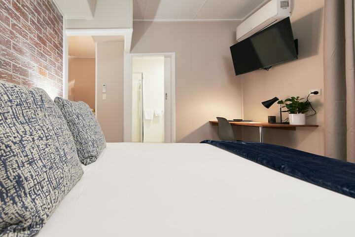 Room 17 of 55