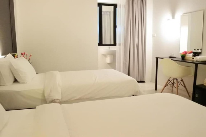 Room 12 of 56