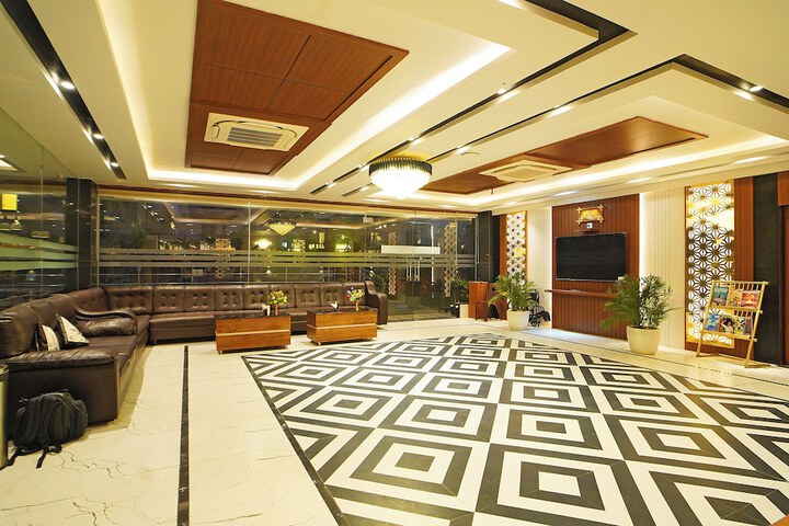 Hotel Interior 5 of 81