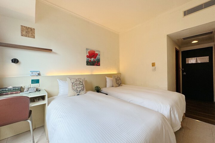 Room 14 of 62