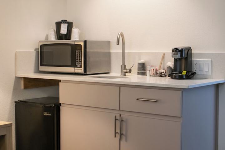 Room 12 of 32