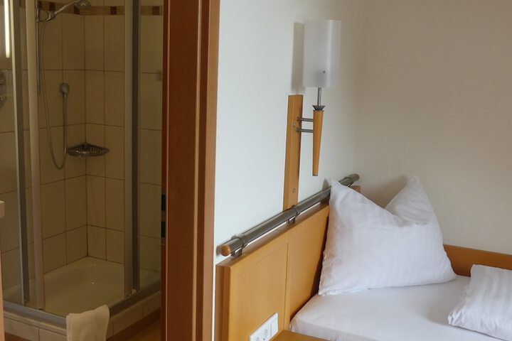 Room 33 of 55
