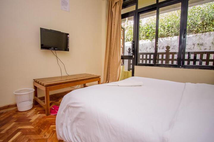 VIENA BUSTANI HOTEL