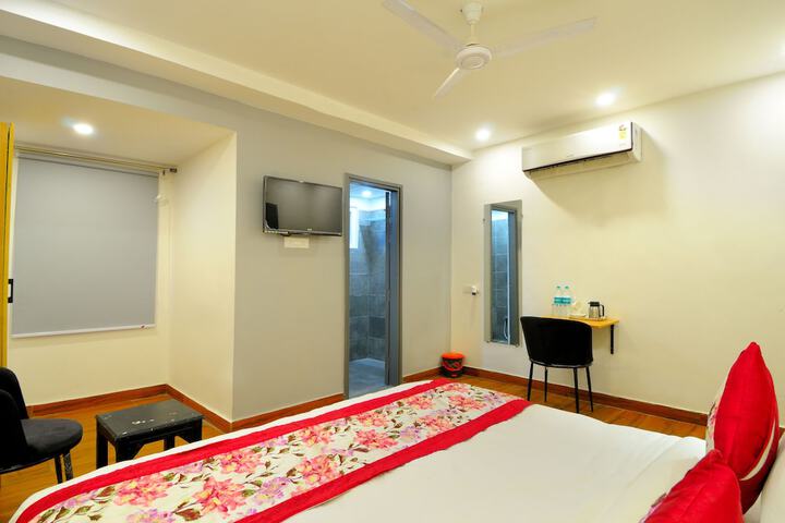 Room 7 of 17