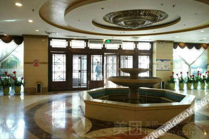 Hotel Interior 6 of 15