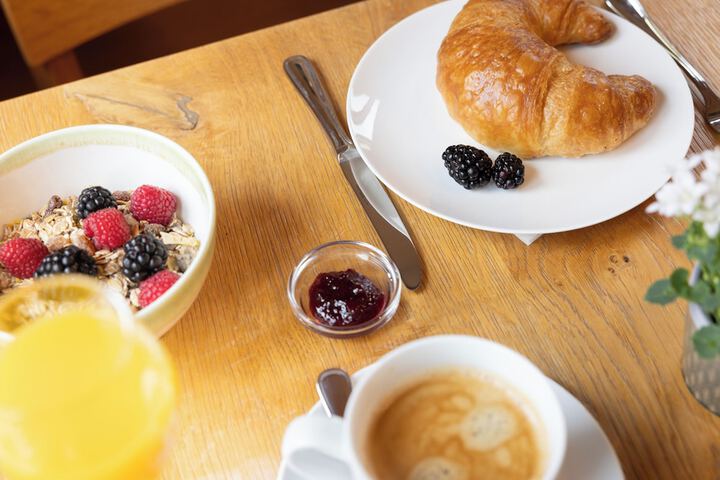 Breakfast/Coffee Service 12 of 22