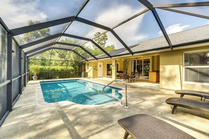 Exterior of Port Charlotte Home: Heated Pool Screened Lanai!
