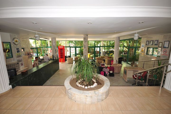 Guest Lobby