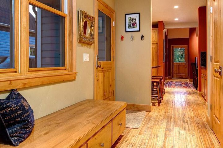 TOWN LIFT GEM 4 BEDROOM BY REDAWNING 3