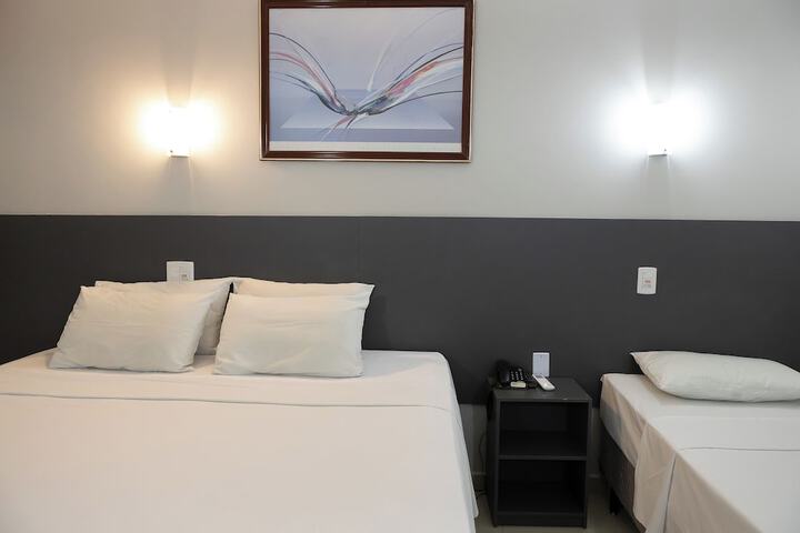 Room 9 of 38