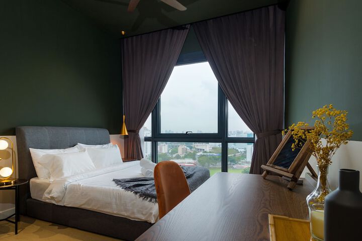 Room 9 of 92