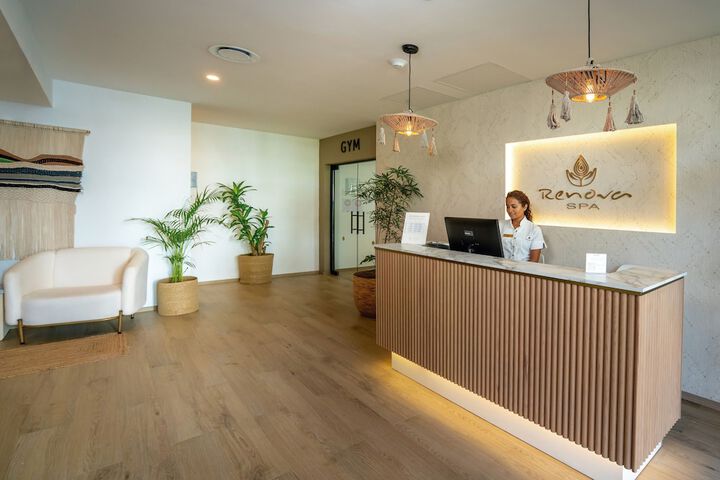Hotel Interior 74 of 135