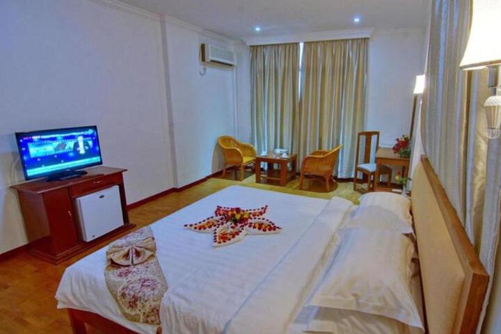 WILSON HOTEL