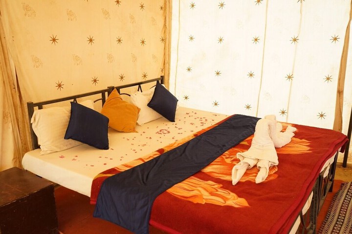 Room 9 of 85