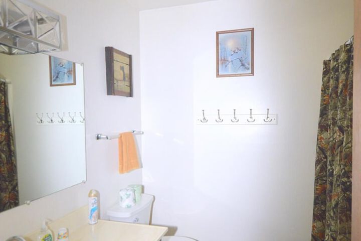 Room 17 of 46