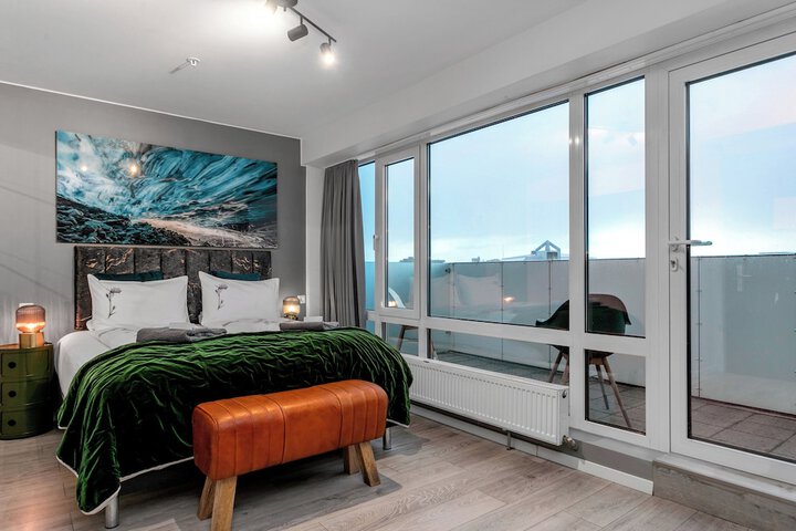 Room 30 of 219