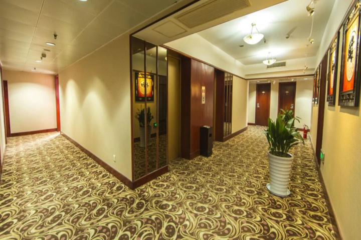 Room 13 of 25