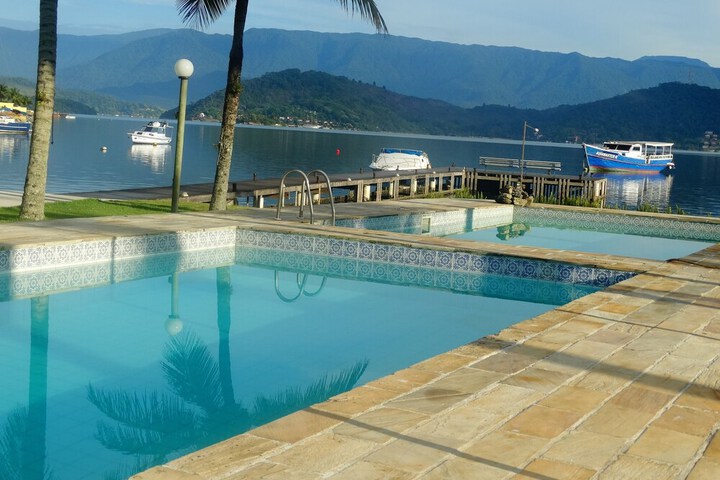 Pool Hotel
