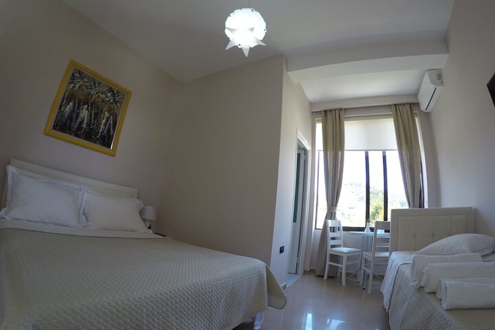 Room 13 of 47