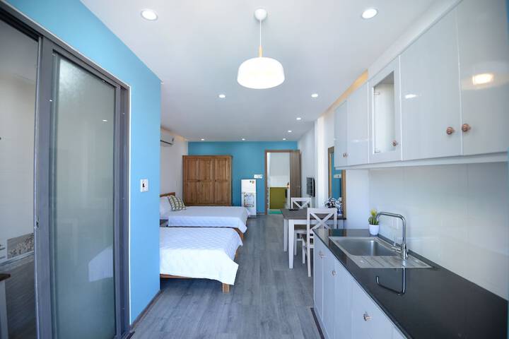 Room 28 of 48