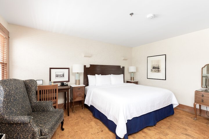 Room 15 of 74