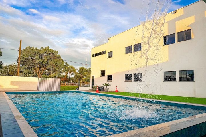 Pool 10 of 12