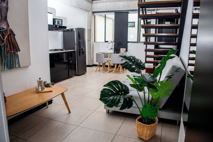 Room 16 of 28
