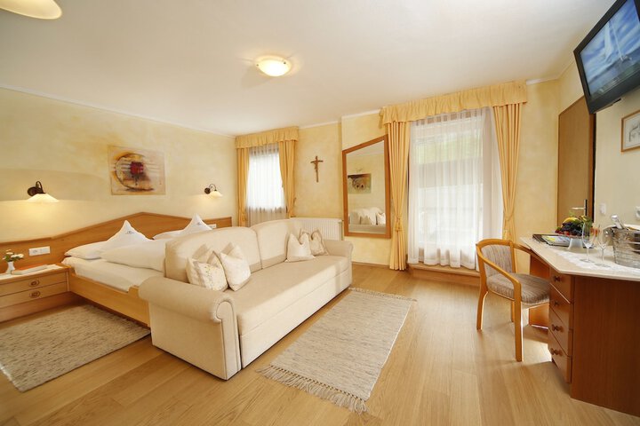 Room 10 of 88