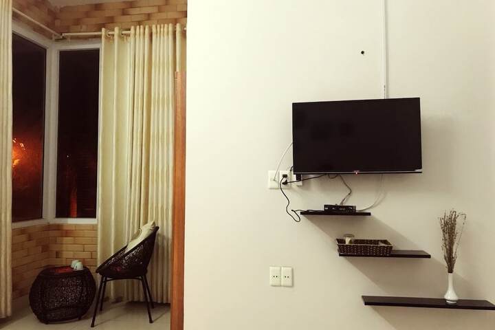 Room 16 of 28
