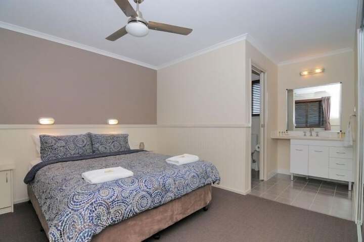 Room 10 of 91