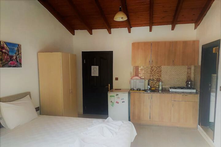 Room 34 of 91