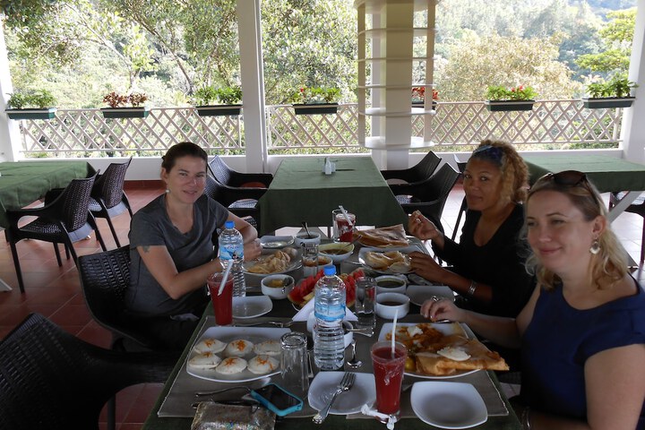 Dining 25 of 60