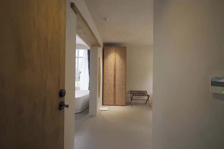 Room 21 of 62
