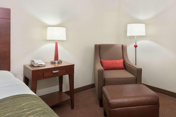 1 King Bed Accessible (6 of 19)