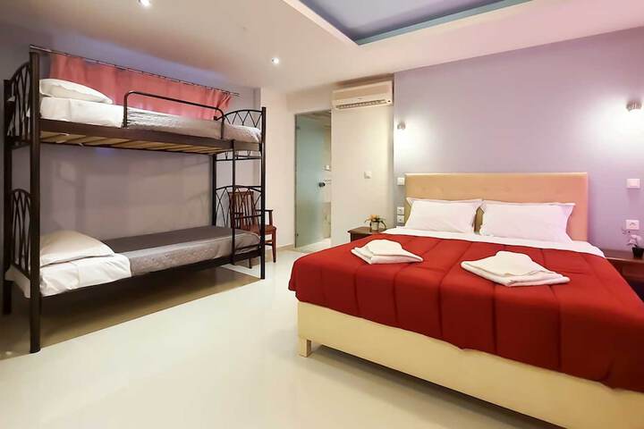 Room 9 of 27