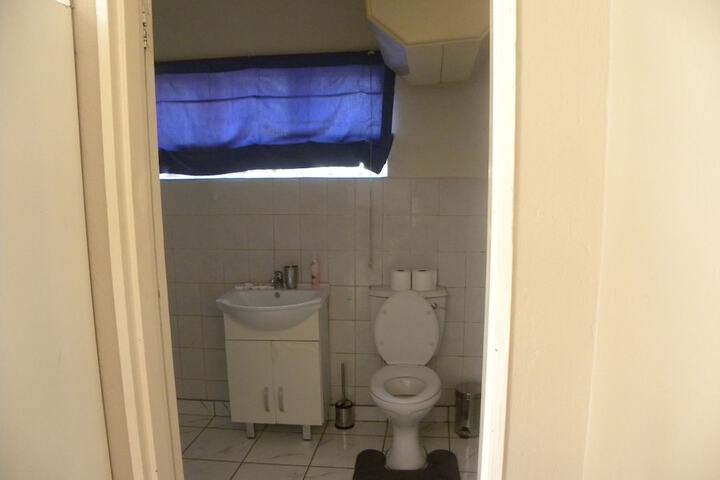 Room 14 of 21