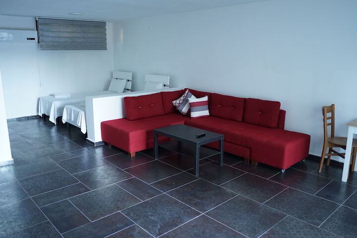 Room 30 of 139
