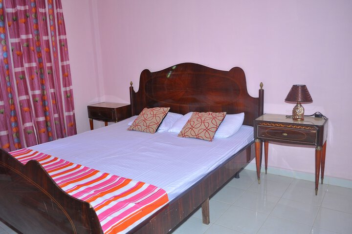 Room 10 of 26