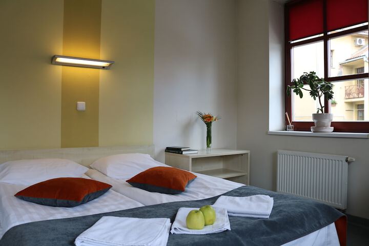 Room 7 of 43
