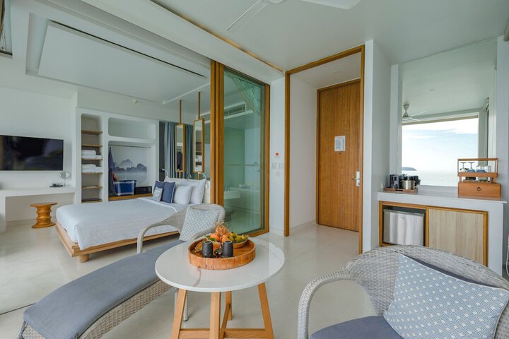 Room 55 of 143