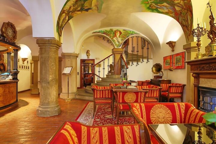 Lobby Entry
