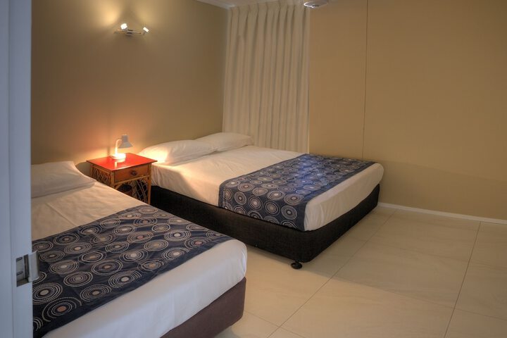 Room 4 of 37