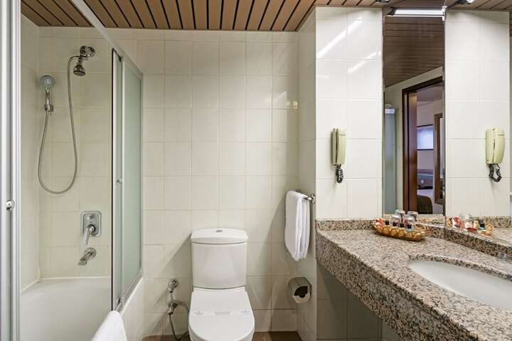 Clean Restrooms