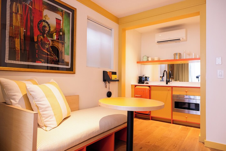 Room 34 of 63