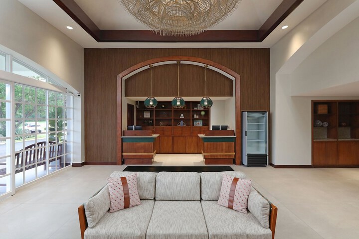 Hotel Interior 8 of 33