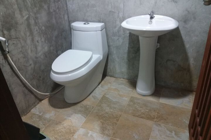 Room 13 of 22